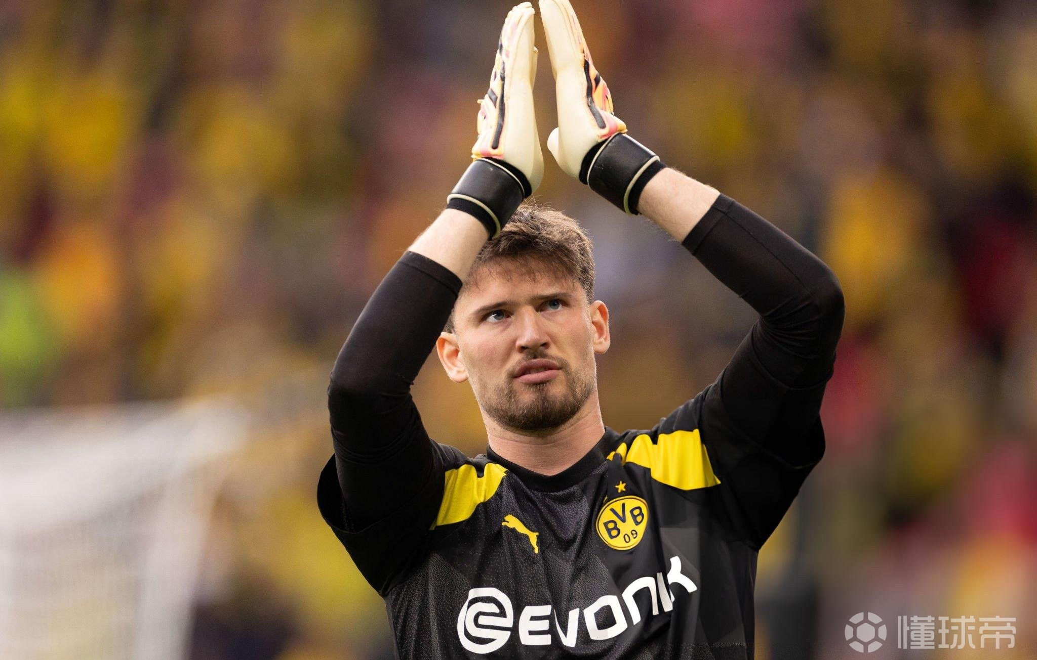 球天下体育官网-法兰克福球员展现出强大实力,轻松击败对手